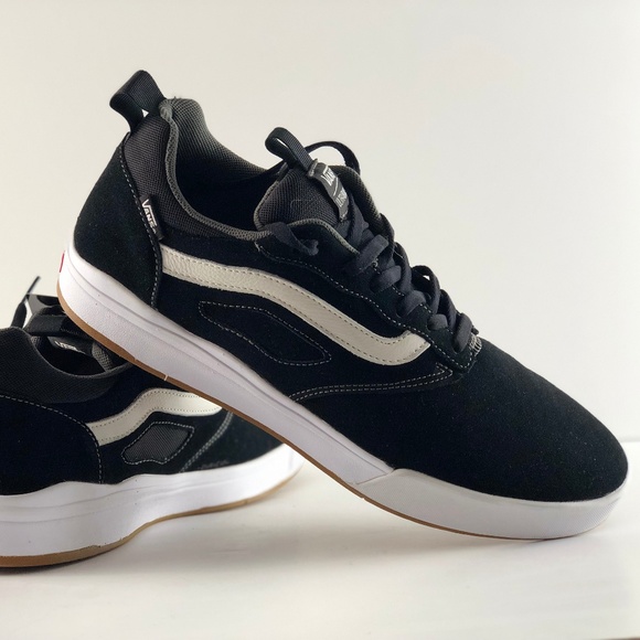 vans ultrarange black white
